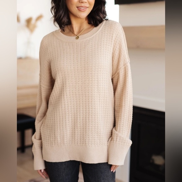 Textured Oversized Sweater in Cream - Picture 7 of 9